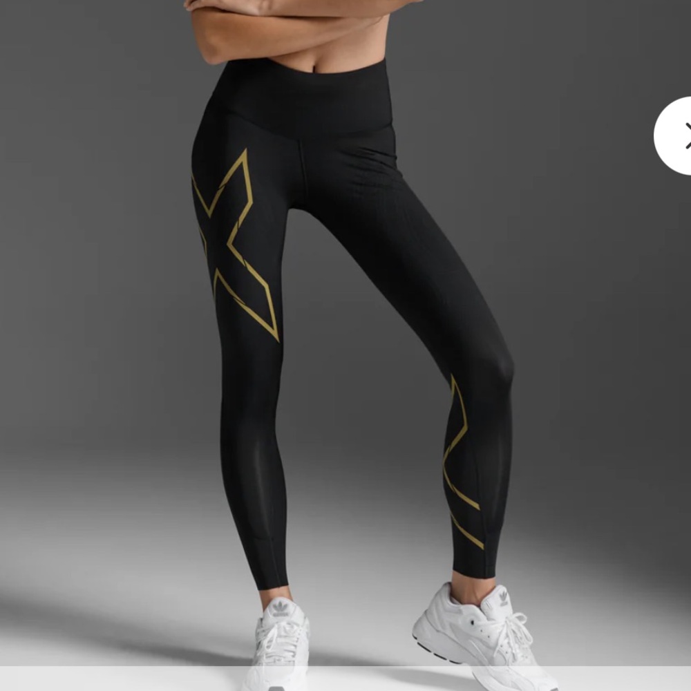 2XU mid-rise compression tight (XL)